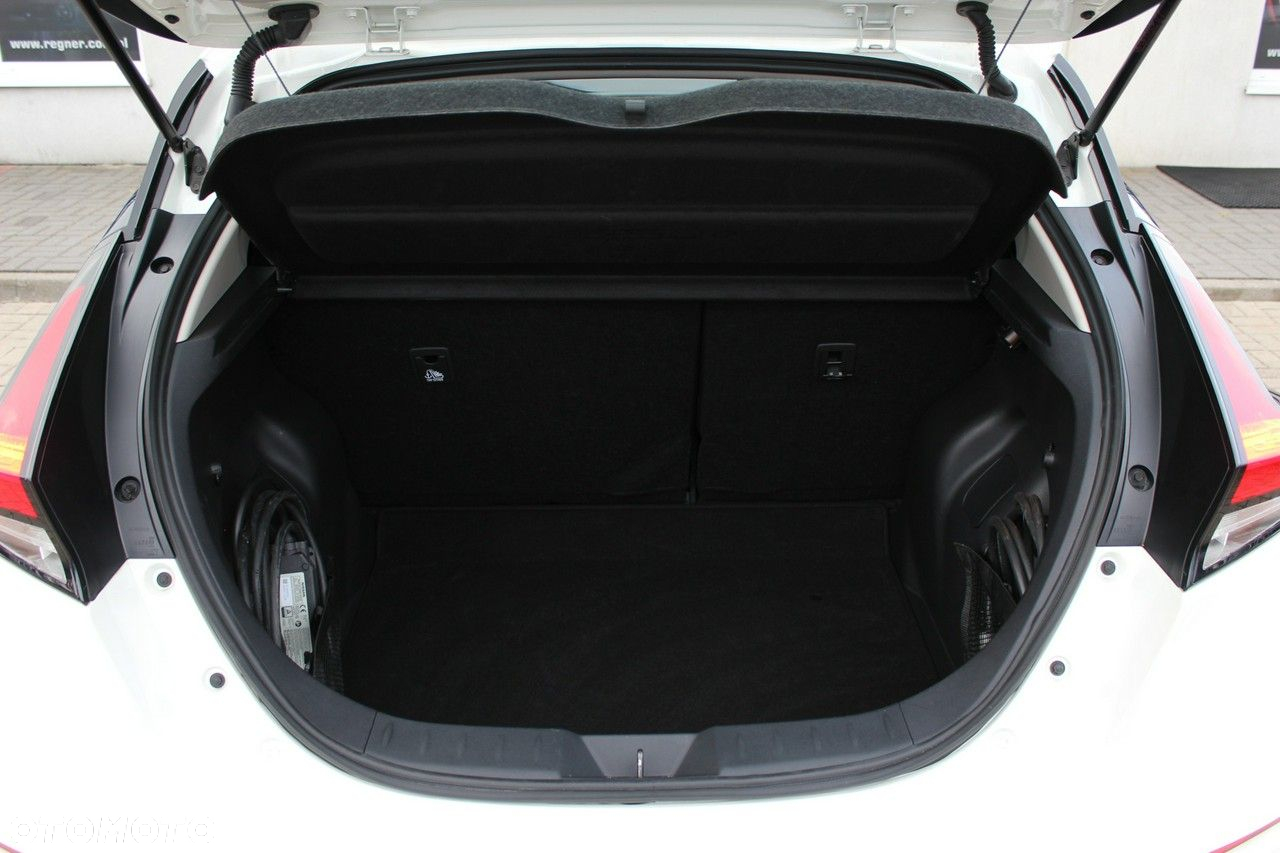 Nissan Leaf - 7