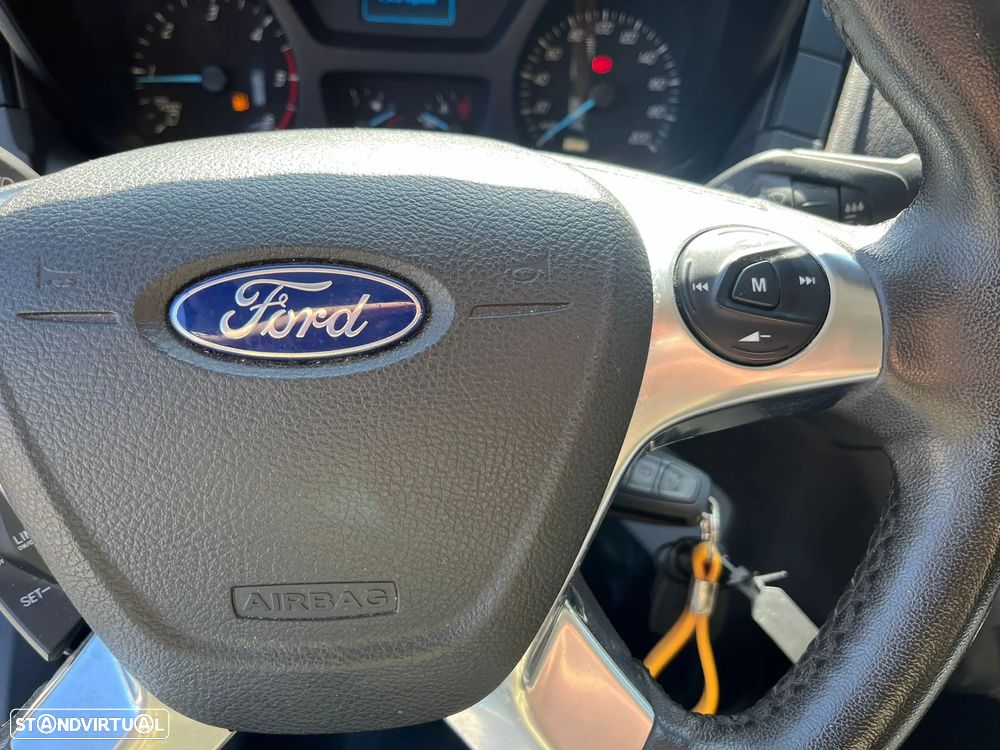Ford Transit 2.0 Diesel | 3 Lug. | POUCOS KM's - 19