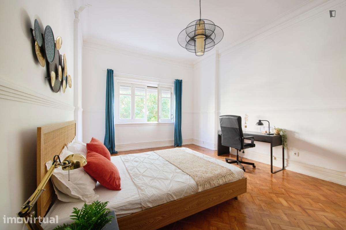 Quarto - localizado em Marquês de Pombal Lisbon - Grande imagem: 4/37