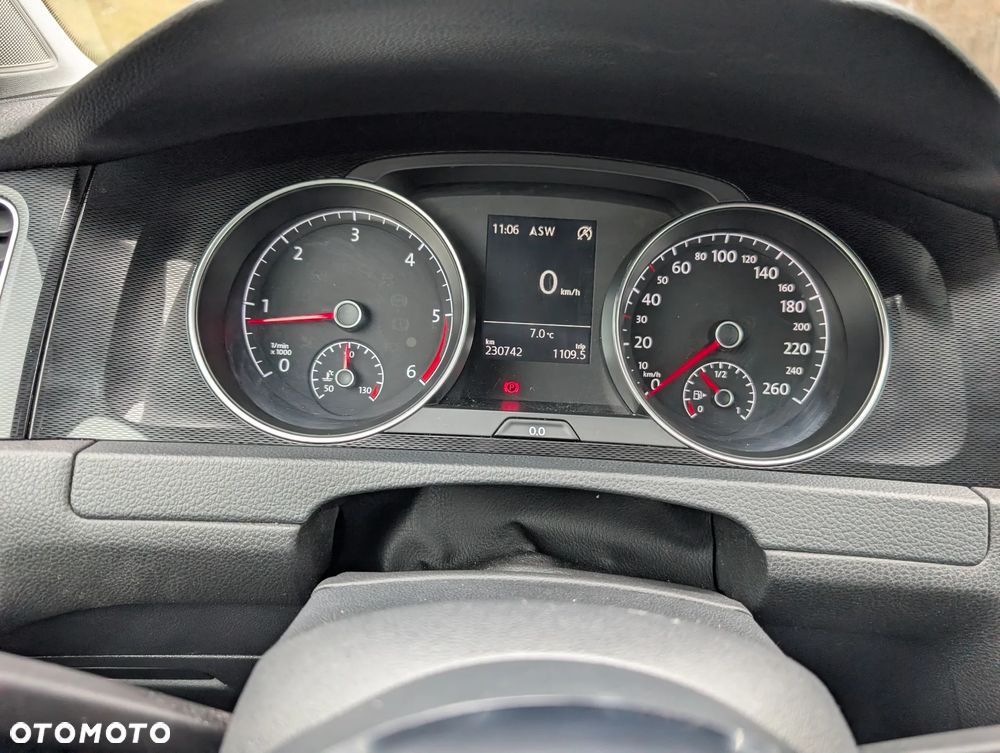 Volkswagen Golf 1.6 TDI BlueMotion Technology Comfortline - 20