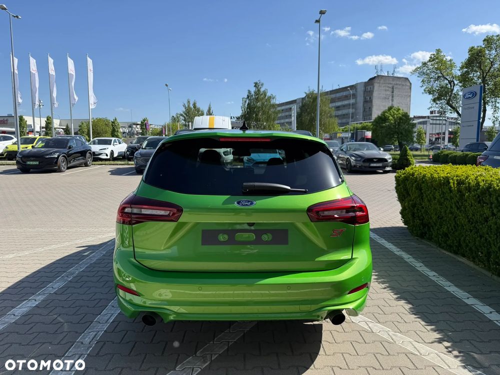 Ford Focus 2.3 EcoBoost ST X - 8