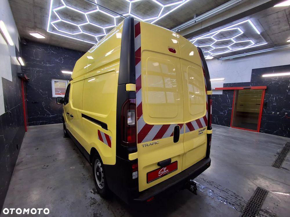 Renault Trafic 2016 Rok Wersja Lift Wysoki Długi L2H2 Klimatyzacja Drzwi Przesuwane Po Obu Stronach Hak Służba Drogowa - 9