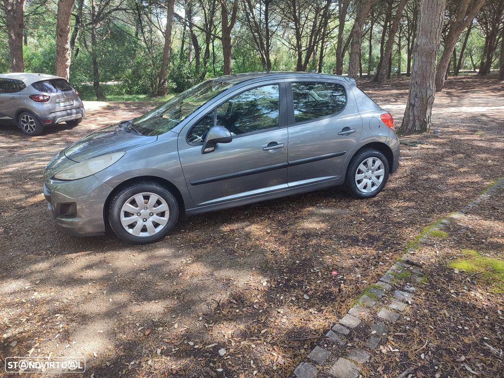 Peugeot 207 1.4 16V Active - 17