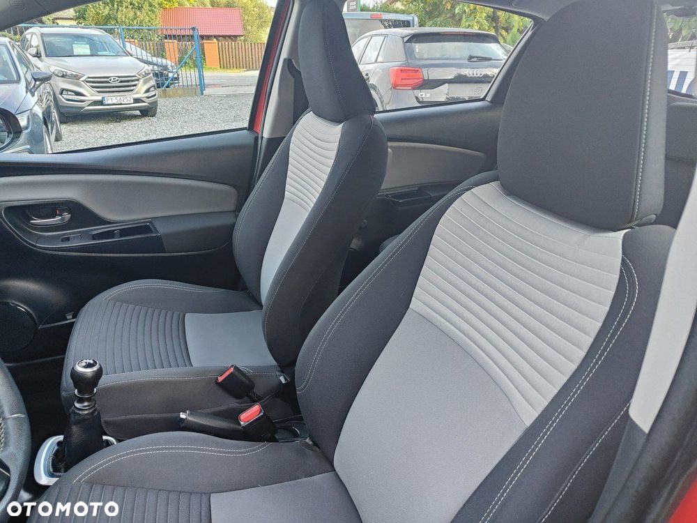 Toyota Yaris - 16