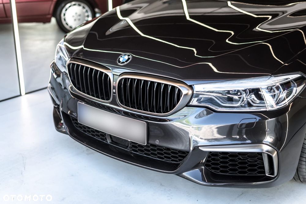 BMW Seria 5 M550i xDrive sport - 18