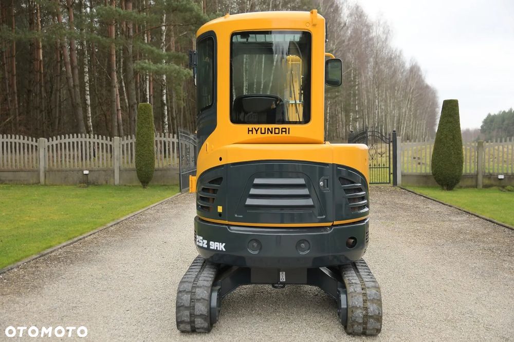 Hyundai Minikoparka HYUNDAI 25z 9AK * ZNAKOMITY STAN! - 9