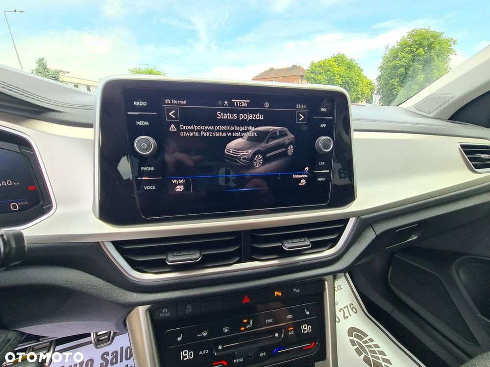 Volkswagen T-Roc 1.5 TSI OPF Move - 17
