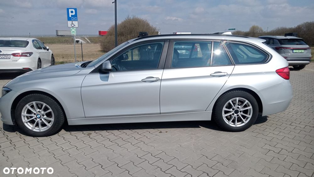 BMW Seria 3 318d - 3