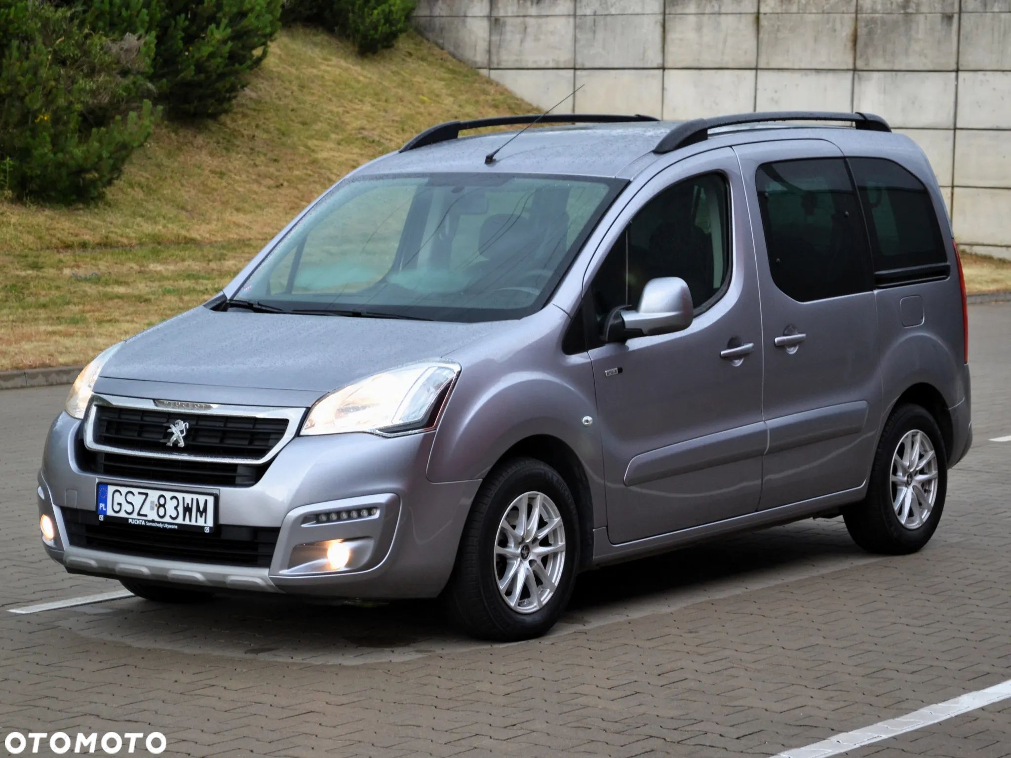 Peugeot Partner 1.6 BlueHDi Outdoor - 1
