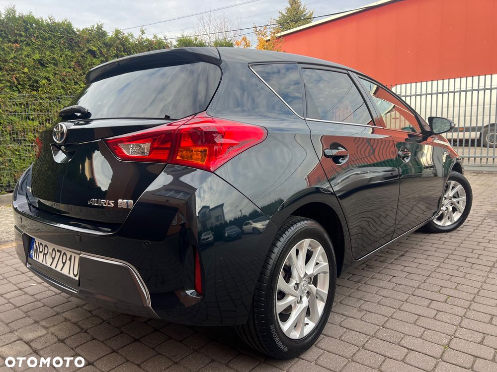 Toyota Auris 1.8 HSD Luna - 12