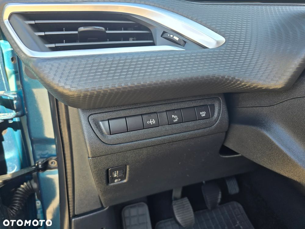 Peugeot 2008 - 25