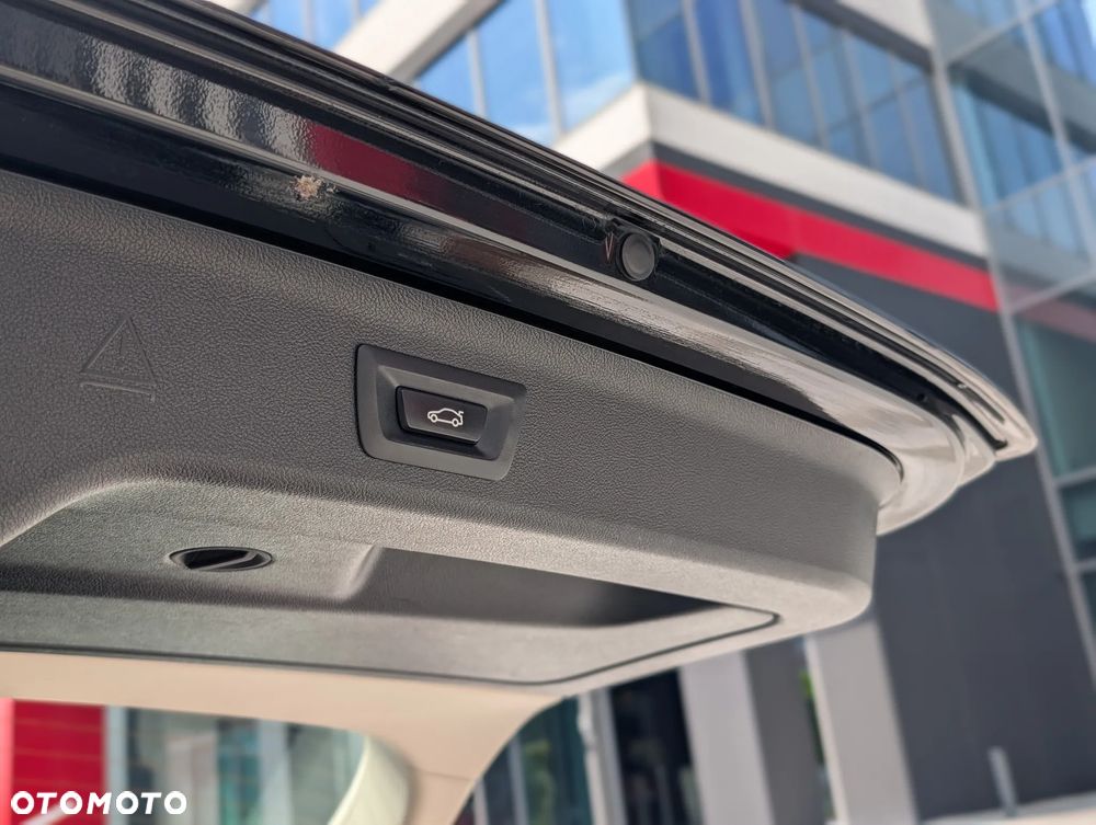 BMW Seria 5 520d Luxury Line - 10