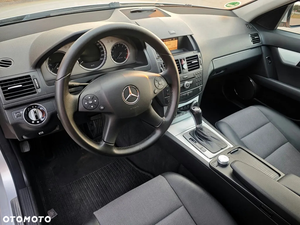Mercedes-Benz Klasa C 180 T Kompressor Automatik Avantgarde - 26