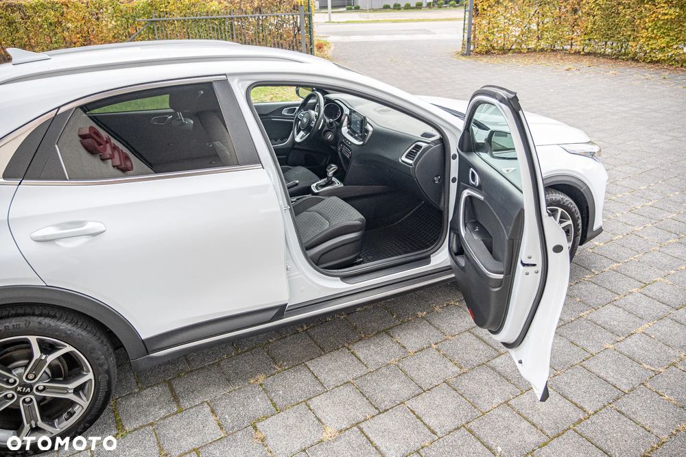 Kia XCeed - 16
