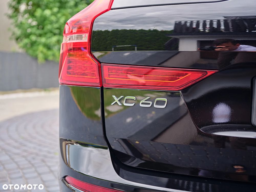 Volvo XC 60 D4 AWD R-Design - 14
