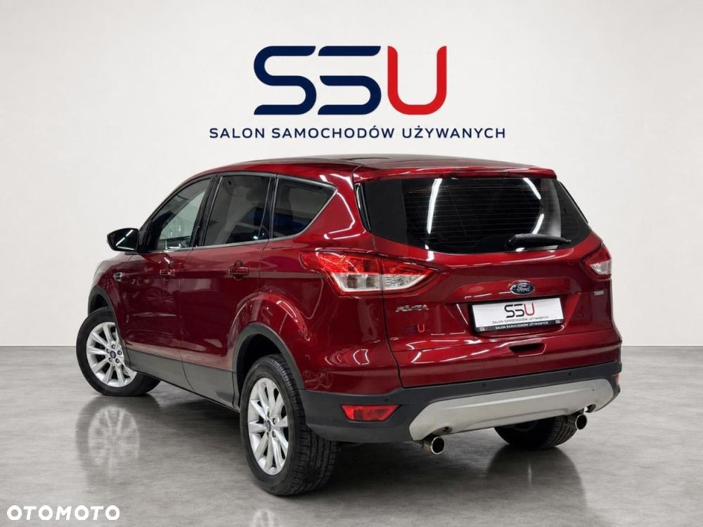 Ford Kuga 1.5 EcoBoost 2x4 Titanium - 4