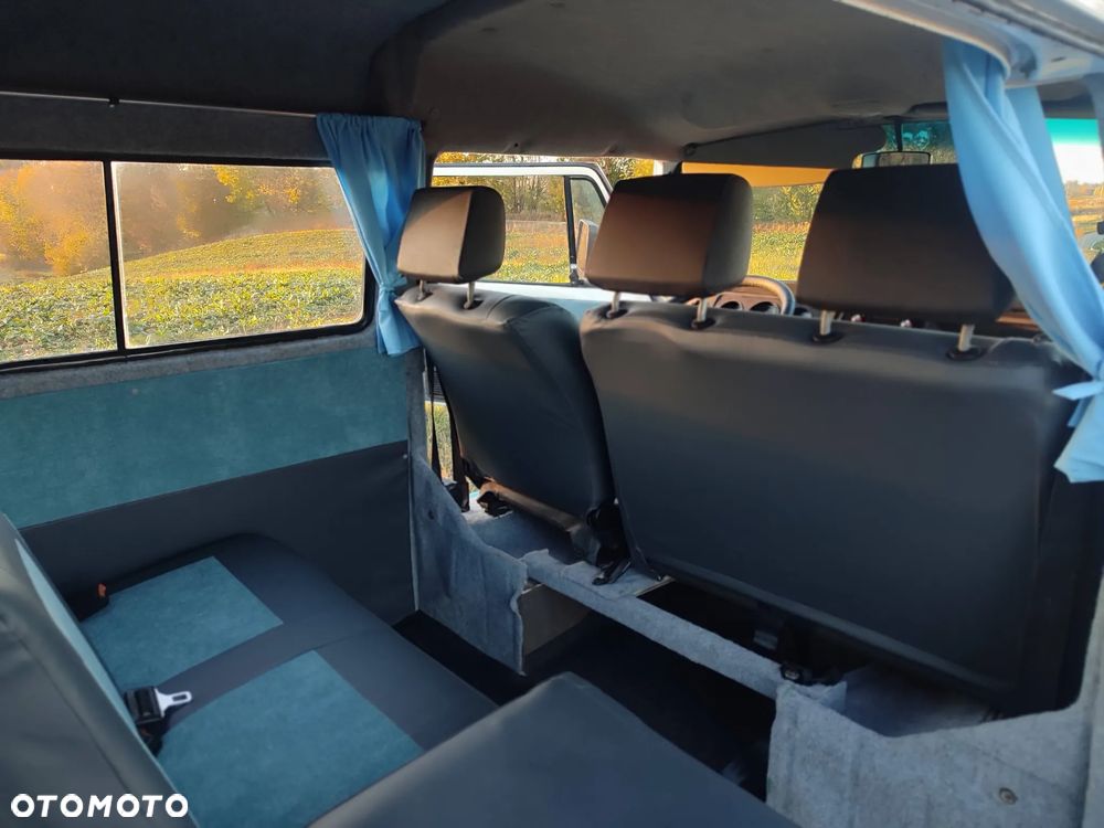 Volkswagen Transporter - 17