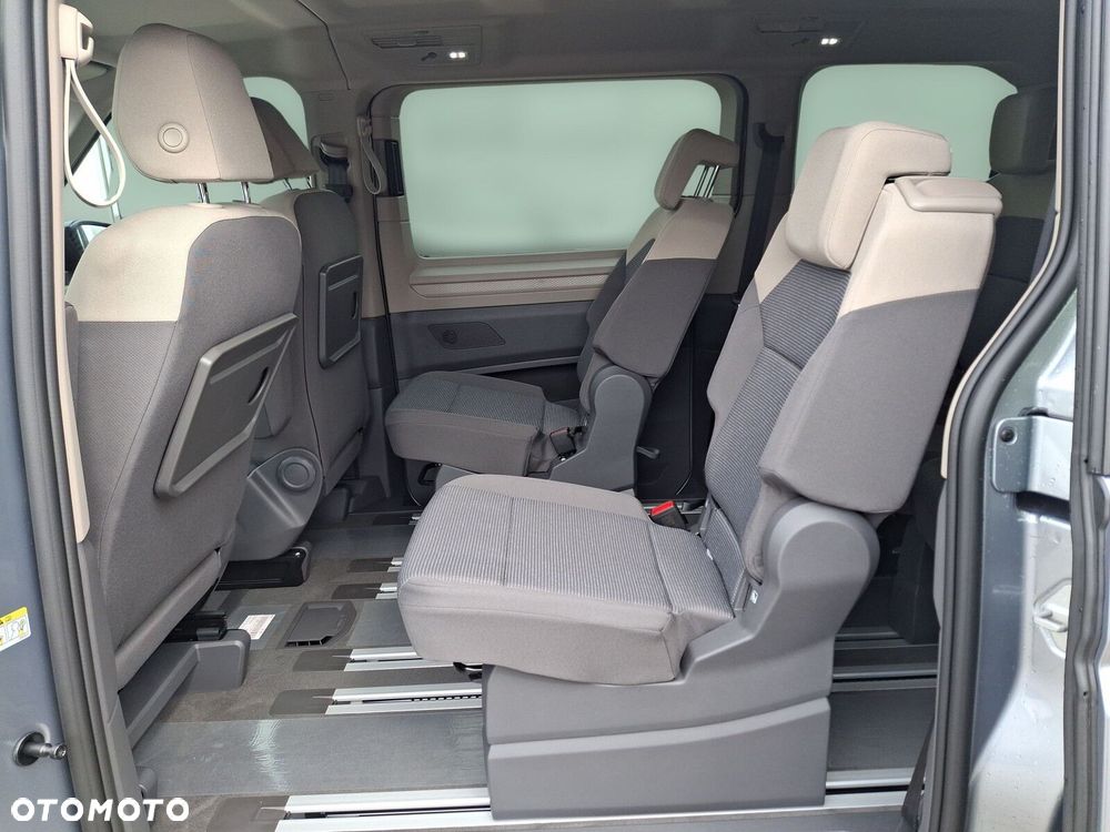Volkswagen Multivan - 20