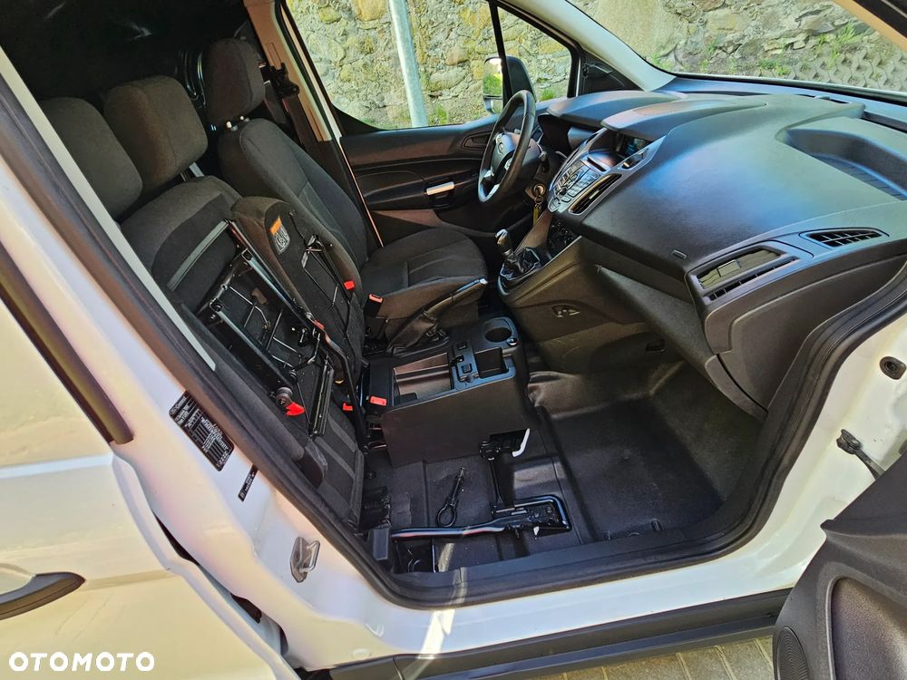 Ford Transit Connect - 16