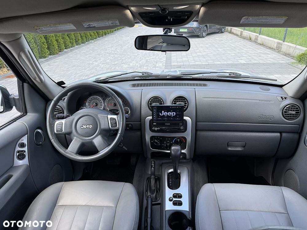 Jeep Cherokee 2.8 CRD Limited - 8