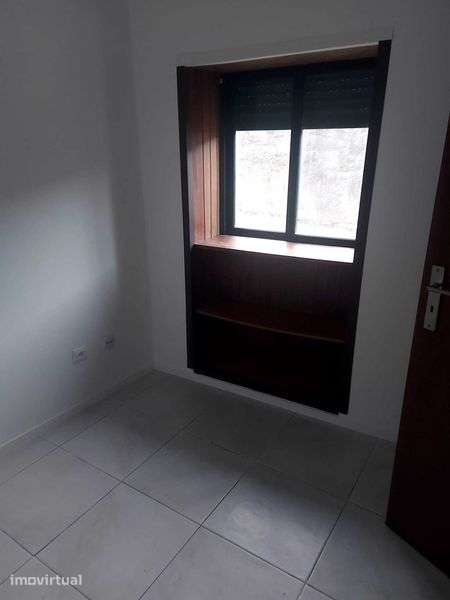Casa térrea no Candal v.n.gaia - Grande imagem: 4/8