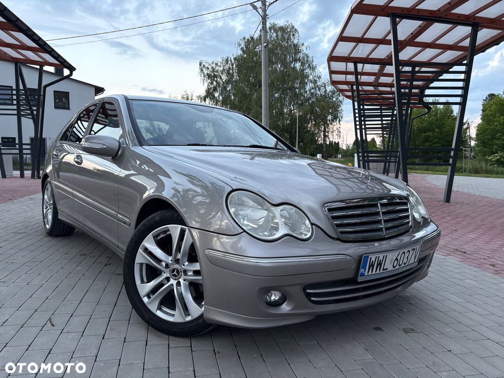 Mercedes-Benz Klasa C 200 CDI Avantgarde - 8