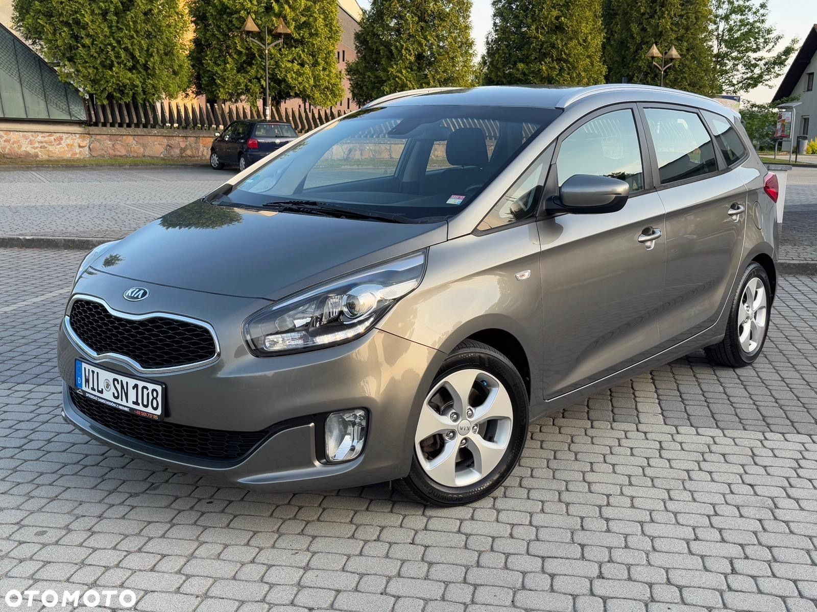 Kia Carens 1.7 CRDi L - 1