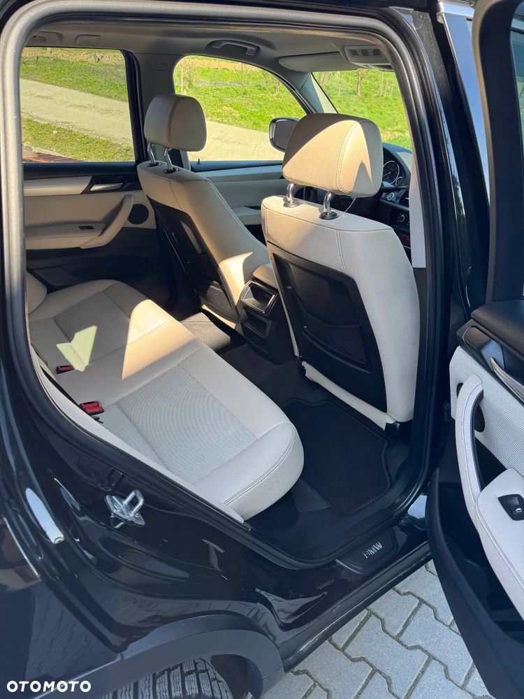 BMW X3 xDrive20d - 12