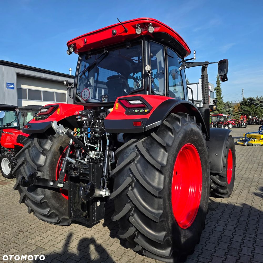 Zetor Seria 6 170 silnik Deutz AG Skrzynia ZF 54+27 biegów . 6 biegów pod obciążeniem - 6