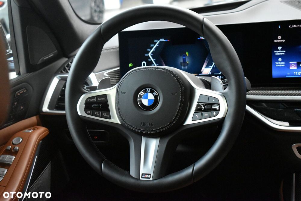 BMW X7 - 16