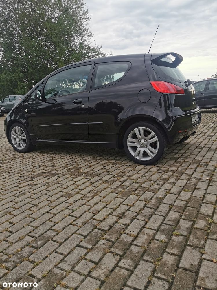 Mitsubishi Colt - 9