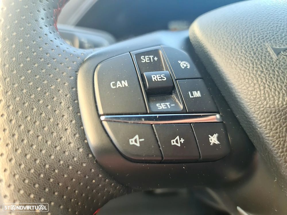 Ford Focus 1.5 TDCi ECOBlue ST-Line - 12