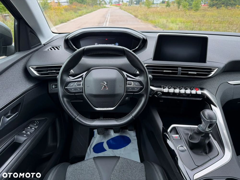 Peugeot 3008 1.5 BlueHDi Allure S&S - 21