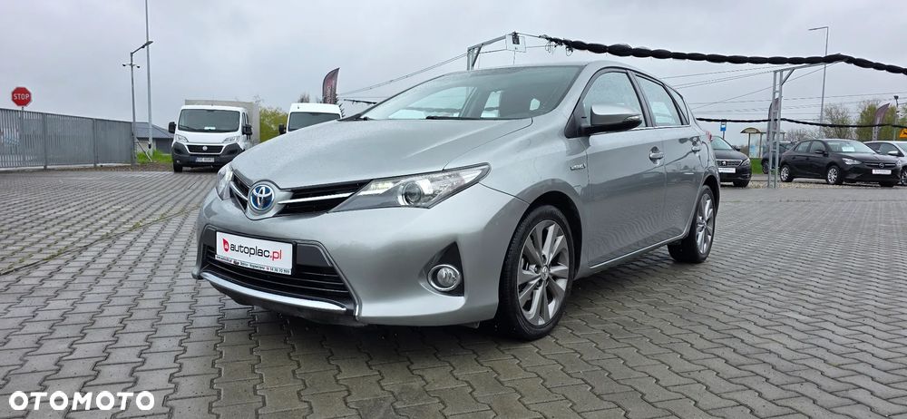 Toyota Auris 1.8 HSD Luna - 2