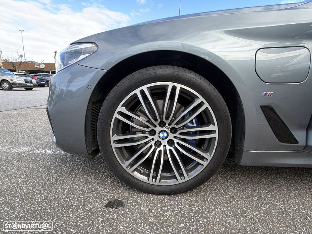 BMW 530 e iPerformance Pack M - 17