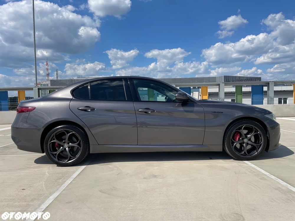 Alfa Romeo Giulia 2.0 Turbo Veloce Q4 - 11