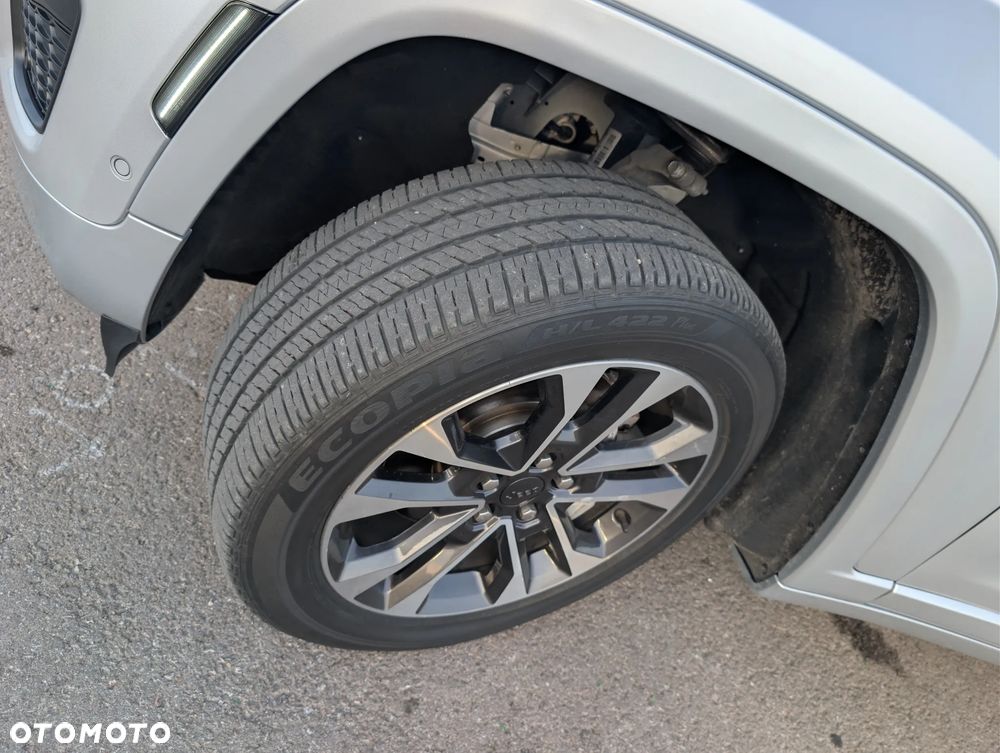 Jeep Grand Cherokee - 17