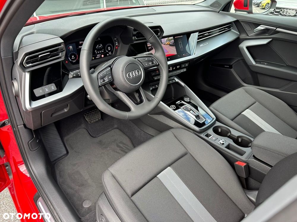 Audi A3 Sportback - 13