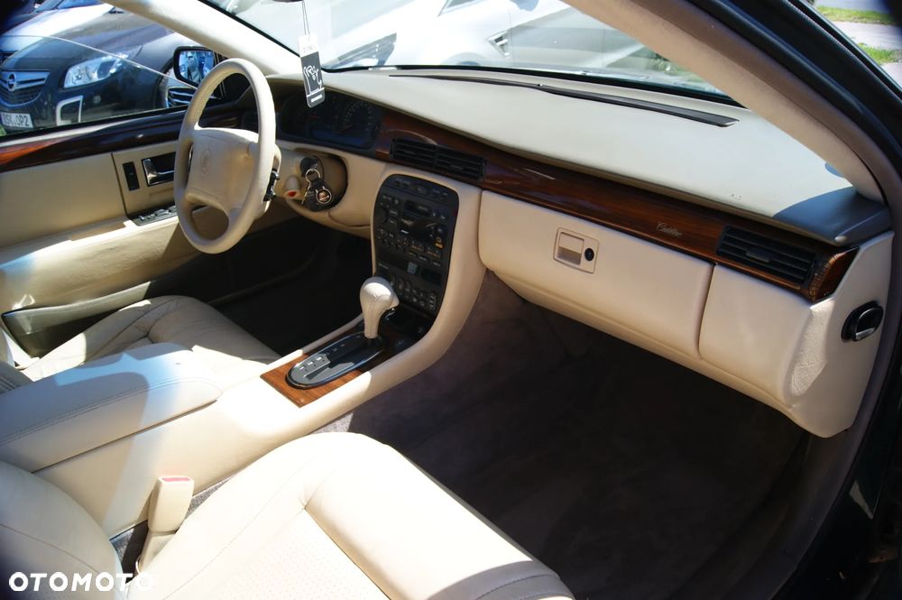 Cadillac Seville - 26