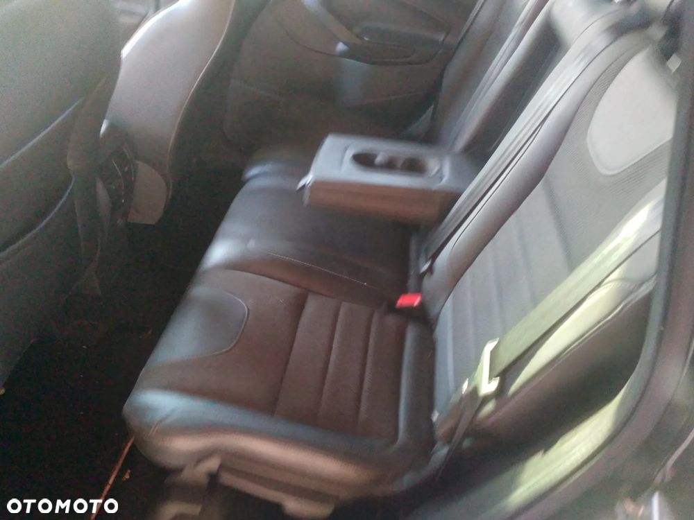 Ford Kuga 2.0 TDCi 4WD Titanium - 9