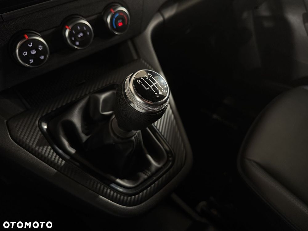 Nissan Townstar - 21