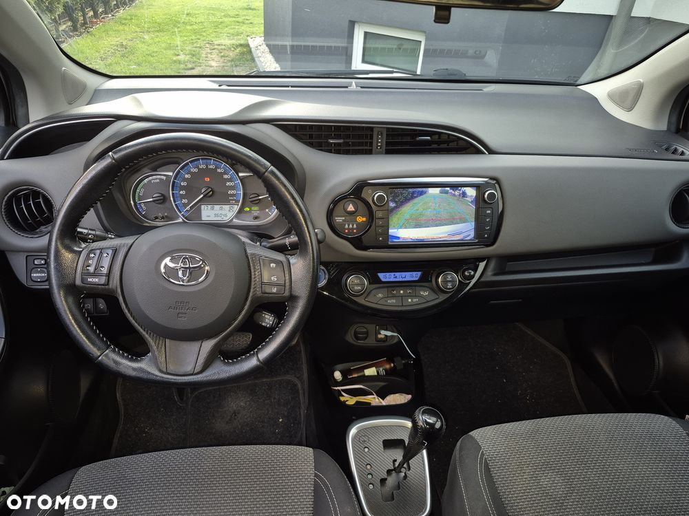 Toyota Yaris - 5