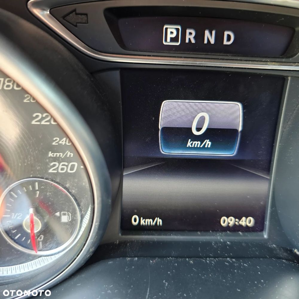 Mercedes-Benz CLA 250 4-Matic - 11