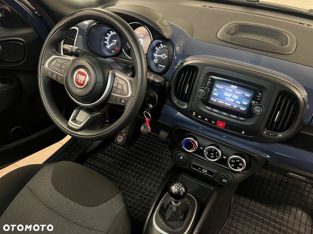 Fiat 500L 1.4 16V Urban - 23