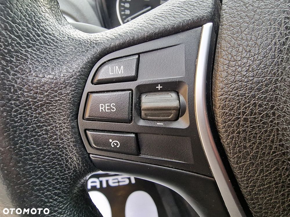 BMW Seria 1 116d DPF - 21