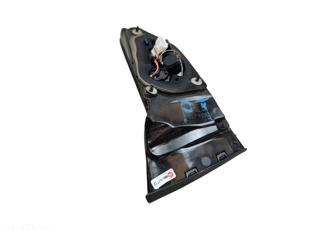 LAMPA PRAWY TYŁ W KLAPE LED KIA CEED III KOMBI LIFT (21-25) 92404-J7150 - 4