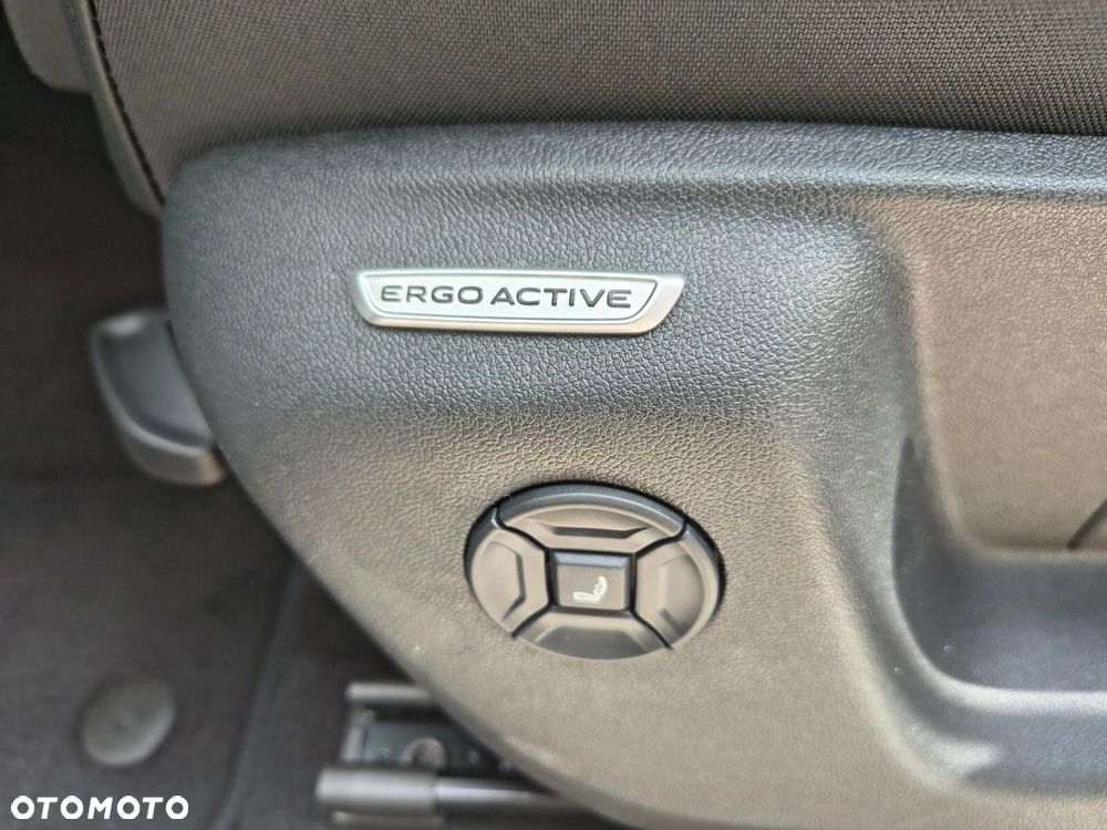 Volkswagen Tiguan - 15