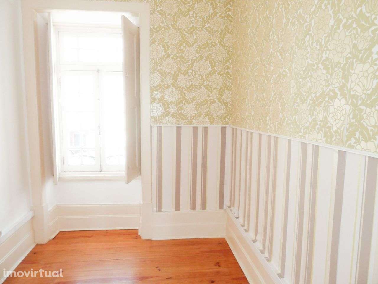 Apartamento T1+1 Coimbra (R. Ant. José Almeida) - Grande imagem: 4/8