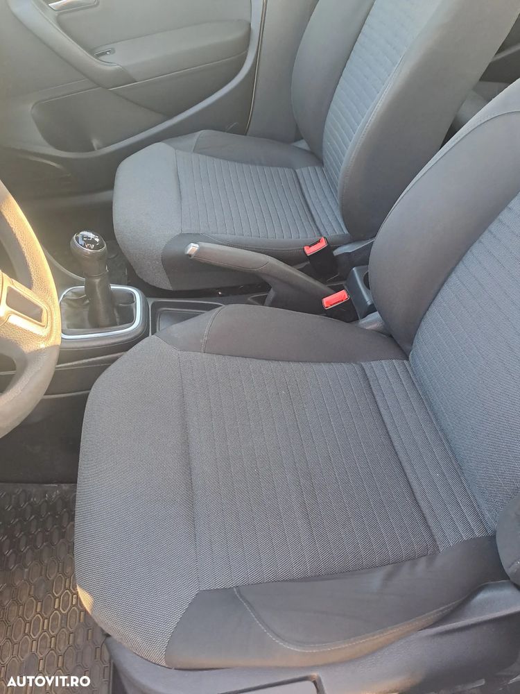 Volkswagen Polo 1.6 TDI Blue Motion Technology Comfortline - 2