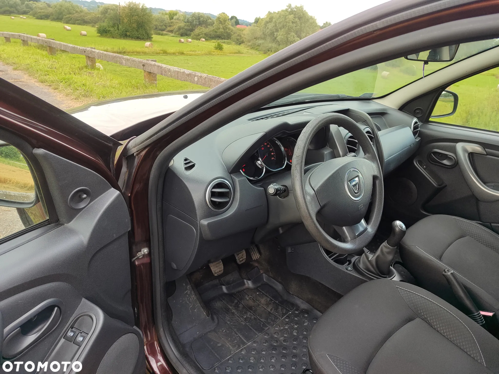 Dacia Duster 1.6 SCe Ambiance S&S - 9